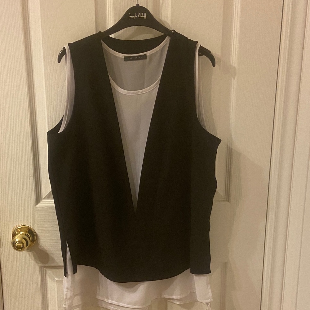 Layered Black and White Sleeveless Blouse